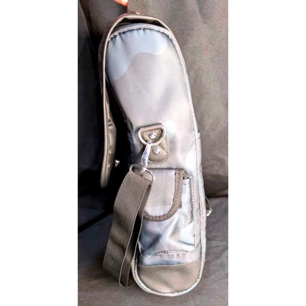 Savvy~Outdoors Insulated Wine Tote ~ Green/Black Camo ~ Two Bottle Cooler ~ NWOT